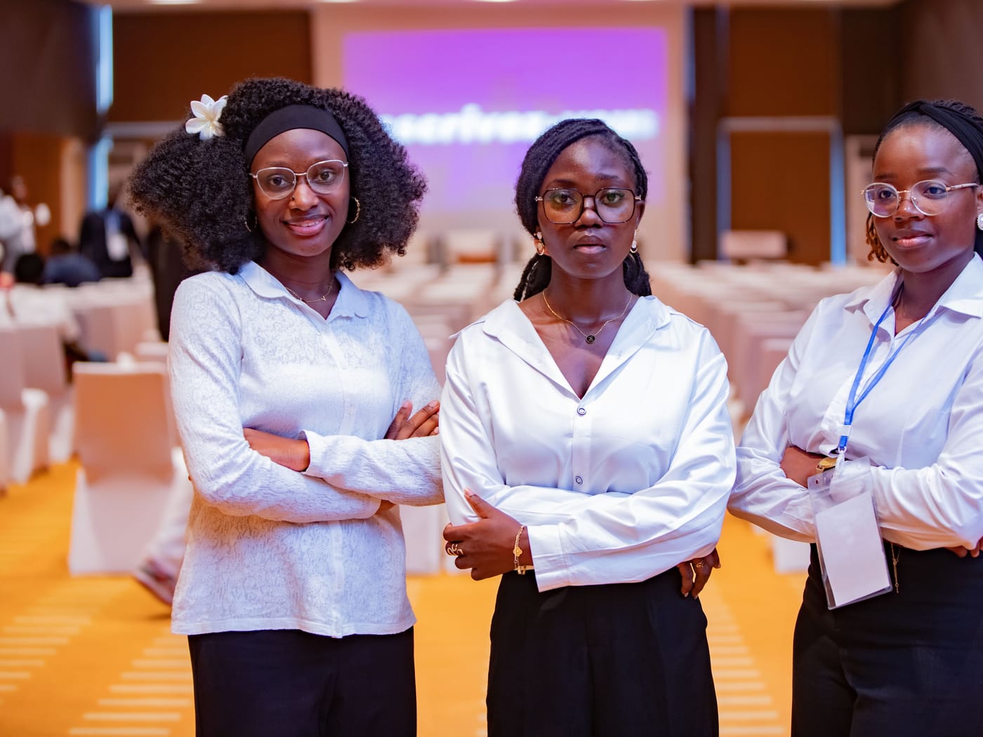 Hôtesses Jua Prestige en salle au Forum de l'Audit